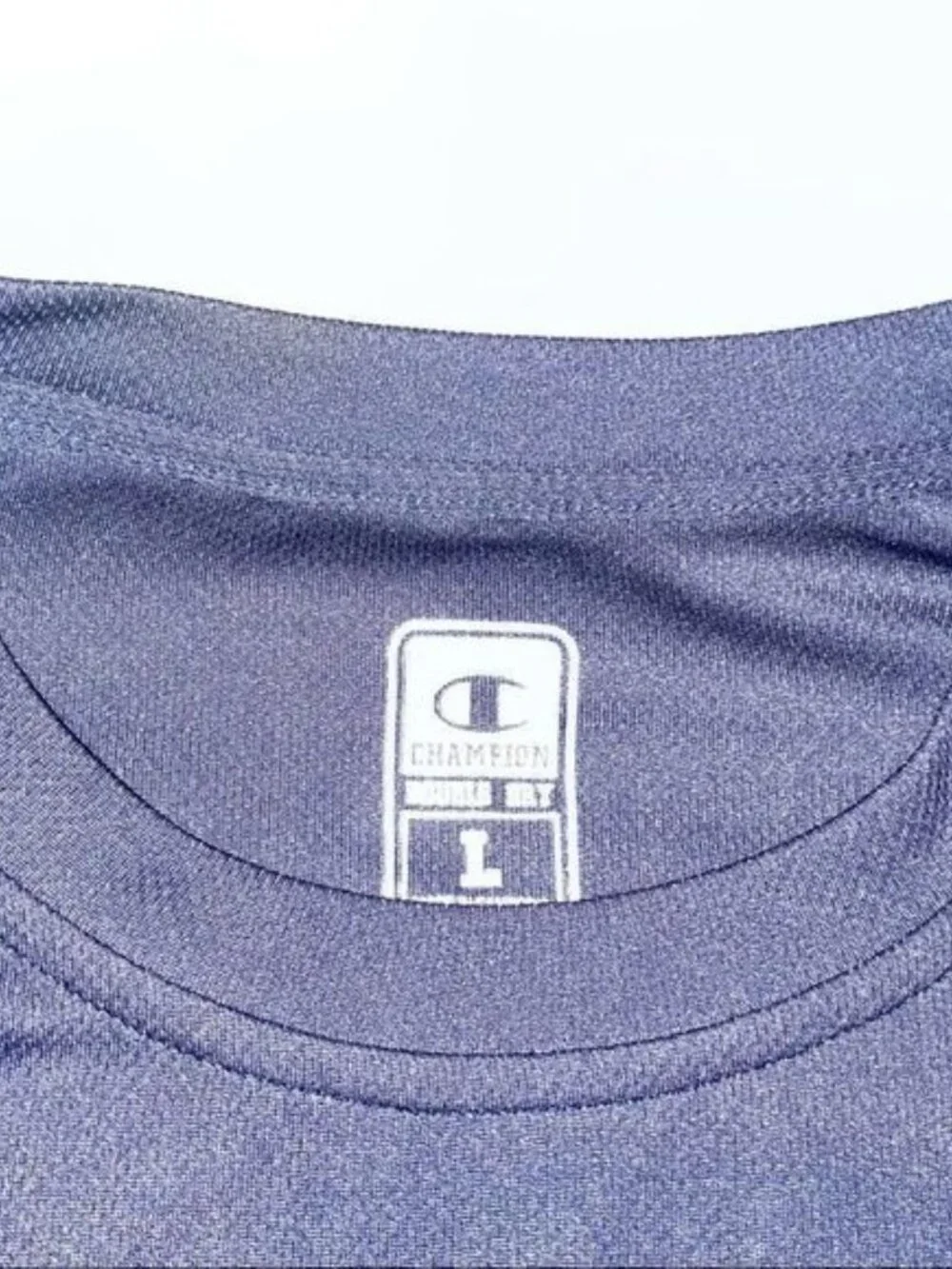🏷️ 5 for $25 - CHAMPION Short Sleeve Tee - Picture 2 of 5